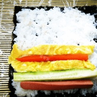 家庭自制简单寿司的做法图解四