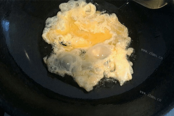简易版菠萝饭做法图解3)