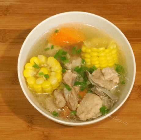 电饭煲版排骨萝卜汤