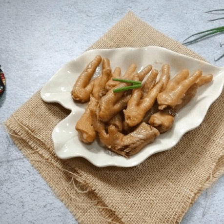 卤鸡爪