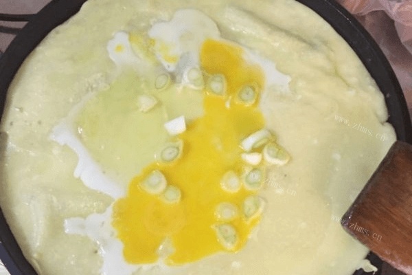 自制老干妈拌煎饼做法图解3)