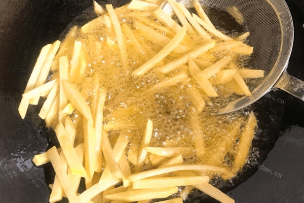 干煸土豆条茧蛹做法图解4)