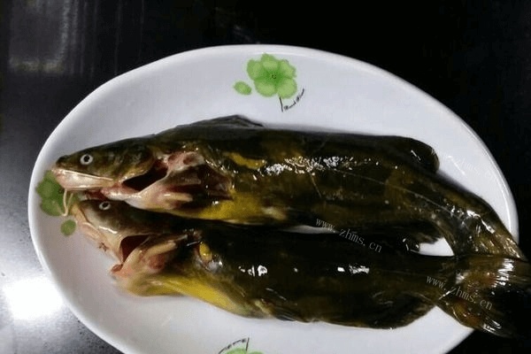 清蒸黄骨鱼（黄颡鱼）做法图解1)