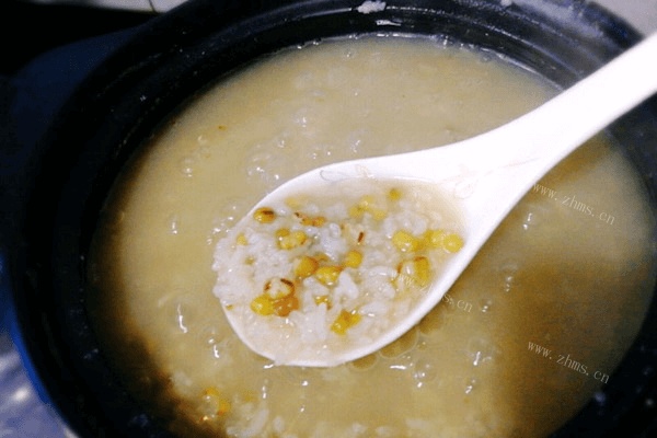 好吃的大米绿豆粥做法图解5)
