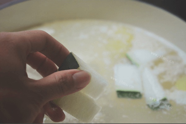好吃的羊肉卷冬瓜汤的做法做法图解4)