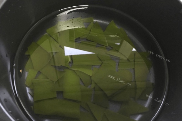 红烧土豆片海带的做法做法图解1)
