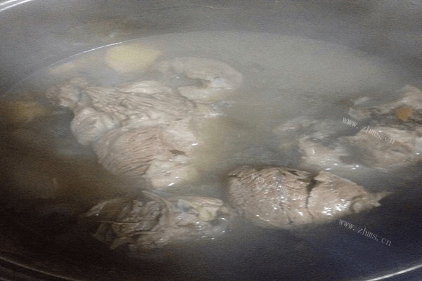 喜欢吃熏肉大饼的，可以试试这种味道鲜美的熏肉大饼做法做法图解2)