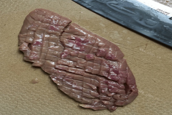 家常爆炒腰花做法图解1)