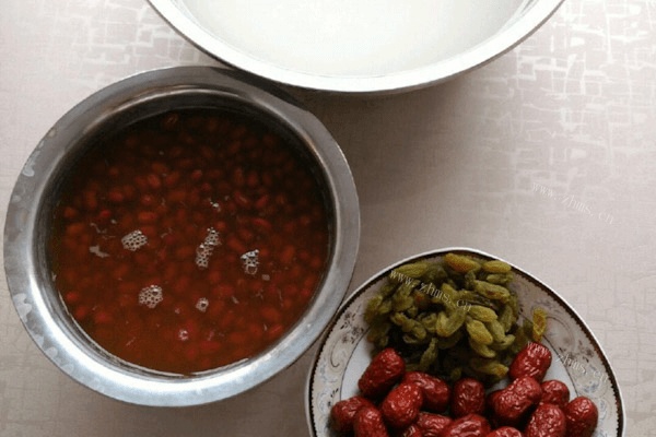 让人怀念的红豆粽子做法图解1)
