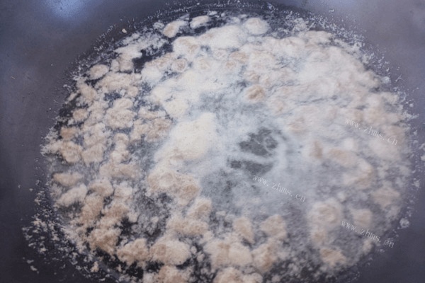 简易的牛肉蛋花粥做法图解3)