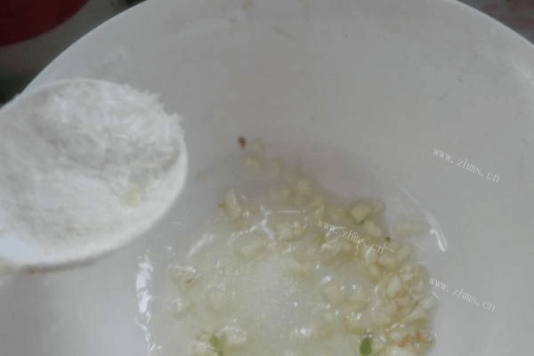 凉拌海蜇做法图解8)