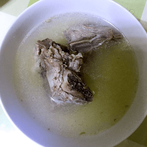 美味的清炖排骨汤