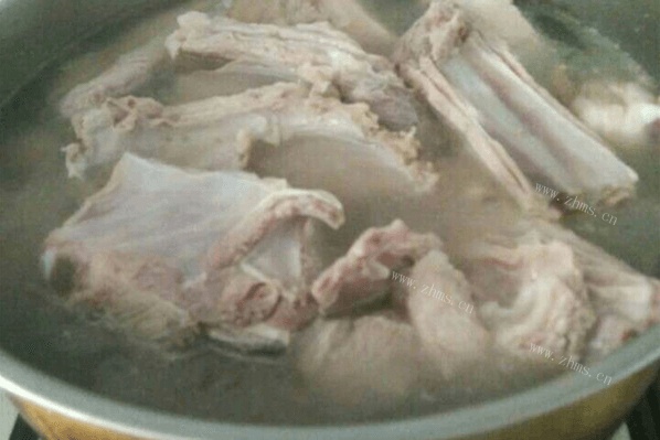 红焖羊排做法图解3)