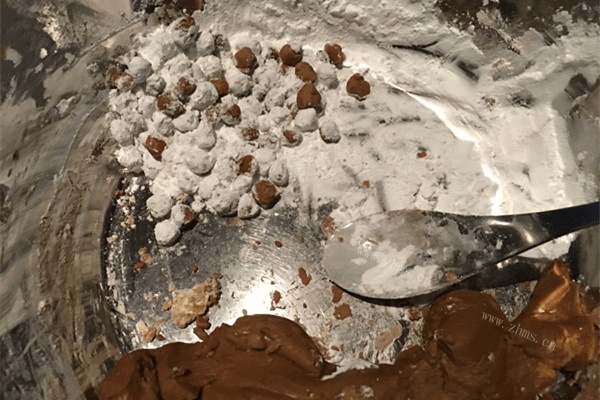好喝的自制珍珠奶茶做法图解4)