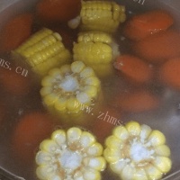 养生玉米排骨汤，减肥必备！的做法图解五
