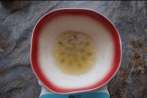 自制抹茶布丁做法图解1)