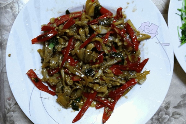 美味的小炒河蚌肉做法图解6)