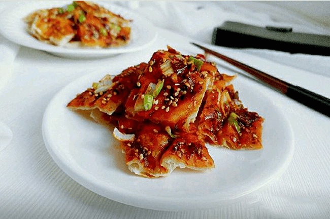 鱼头泡饼做法图解1)