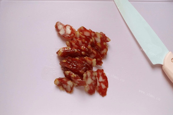 简单的腊味煲仔饭做法图解1)