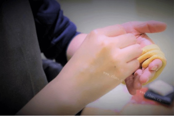 美味的麻油撒子做法图解4)