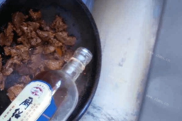 香喷喷麻辣牛肉锅仔做法图解8)