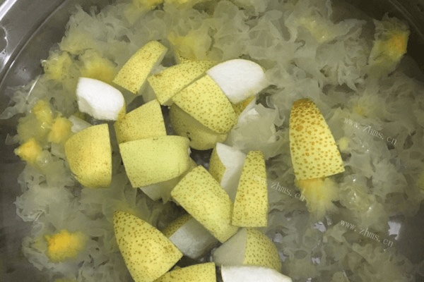 甜美太子参雪梨糖水做法图解3)