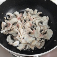 黑鱼最鲜嫩最过瘾的吃法-滑炒黑鱼片的做法图解四