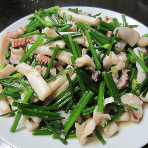 韭菜炒土鱿（韭菜炒鱿鱼干）