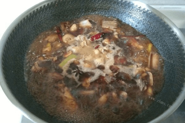 小鸡炖蘑菇做法图解5)