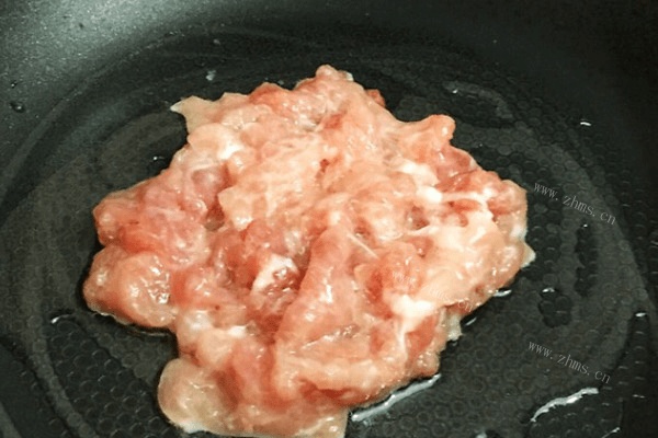 简单易做的黄瓜炒肉做法图解3)