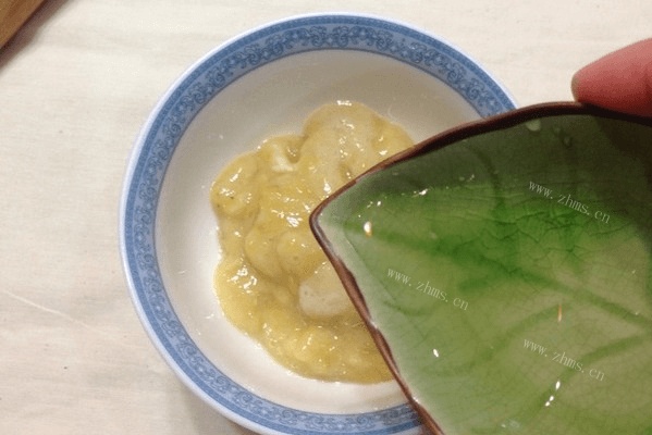 香蕉蛋糕 ，香蕉味的柔软！做法图解3)