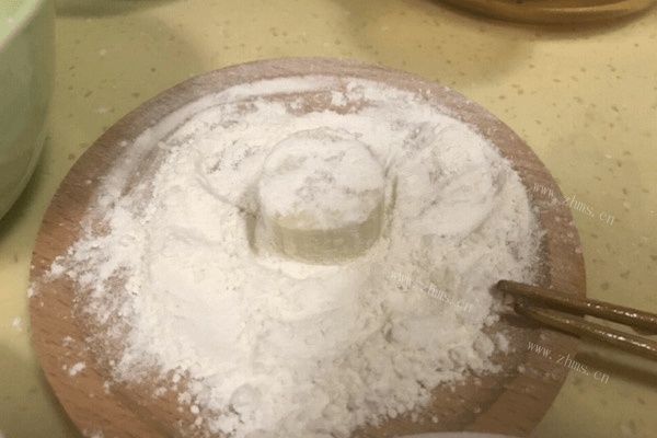 脆皮香蕉做法图解2)