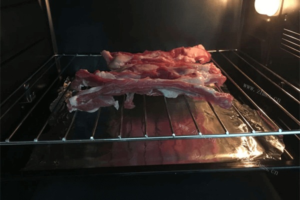家庭烤羊排，经济烤羊肉串做法图解3)