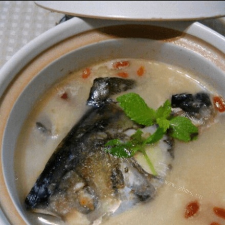 十分营养的鱼头豆腐汤
