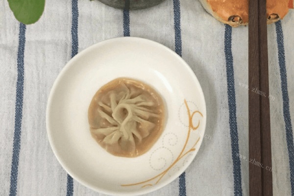 蟹黄汤包做法图解6)