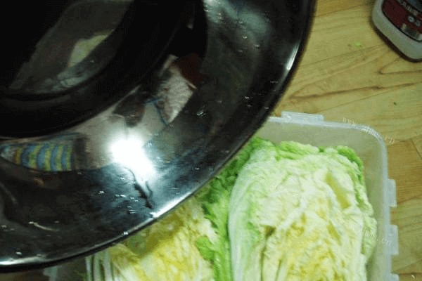 自制朝鲜辣白菜做法图解2)