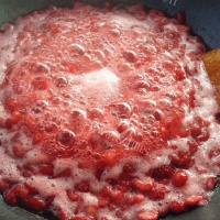 草莓酱的做法图解四