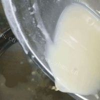 自制蛋挞水的制作（不用淡奶油哦）的做法图解三