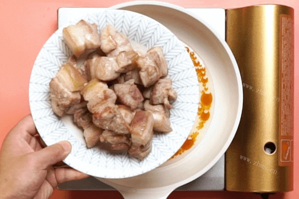 创新土豆红烧肉做法图解3)