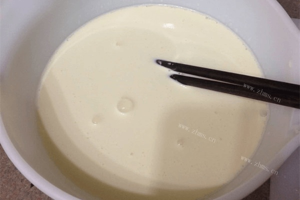 奶油蘑菇培根意大利面做法图解2)