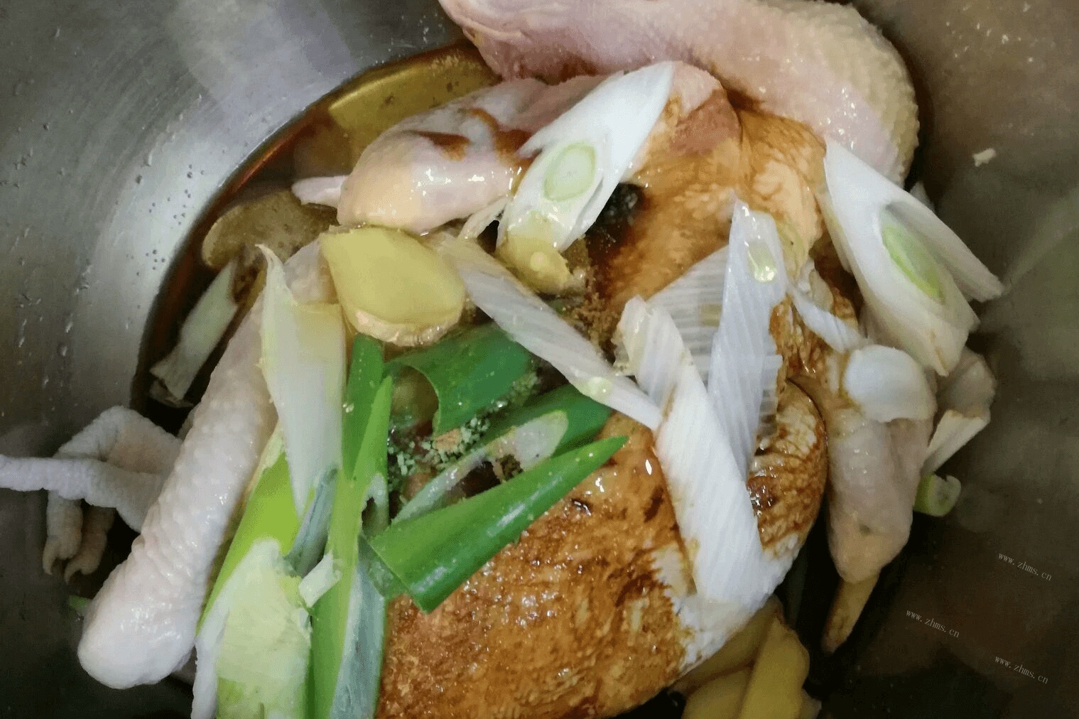 不用烤箱烤鸡的做法-高压锅食谱做法图解1)