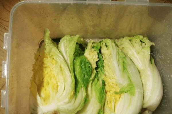自制朝鲜辣白菜做法图解3)