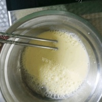 自制蛋挞水的制作（不用淡奶油哦）的做法图解二