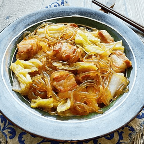 家常菜白菜猪肉炖粉条