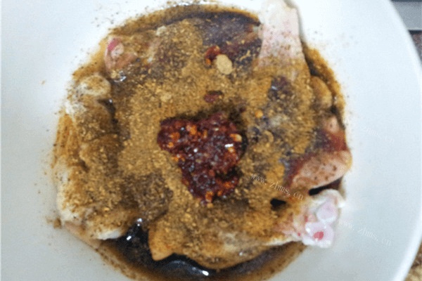 美味的香辣鸡腿做法图解4)