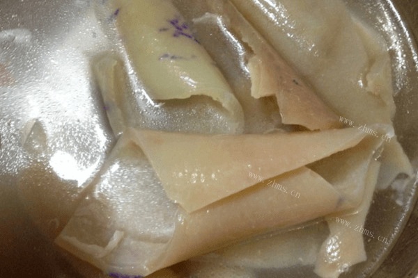 超级简单的肉皮冻做法图解2)
