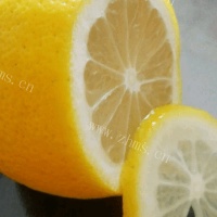 酸甜的柠檬汁饮料的做法图解二