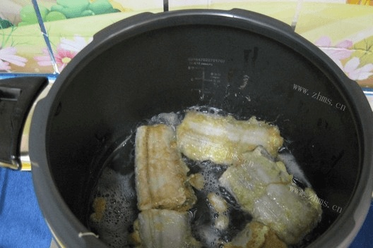 自制烙饼卷带鱼做法图解7)