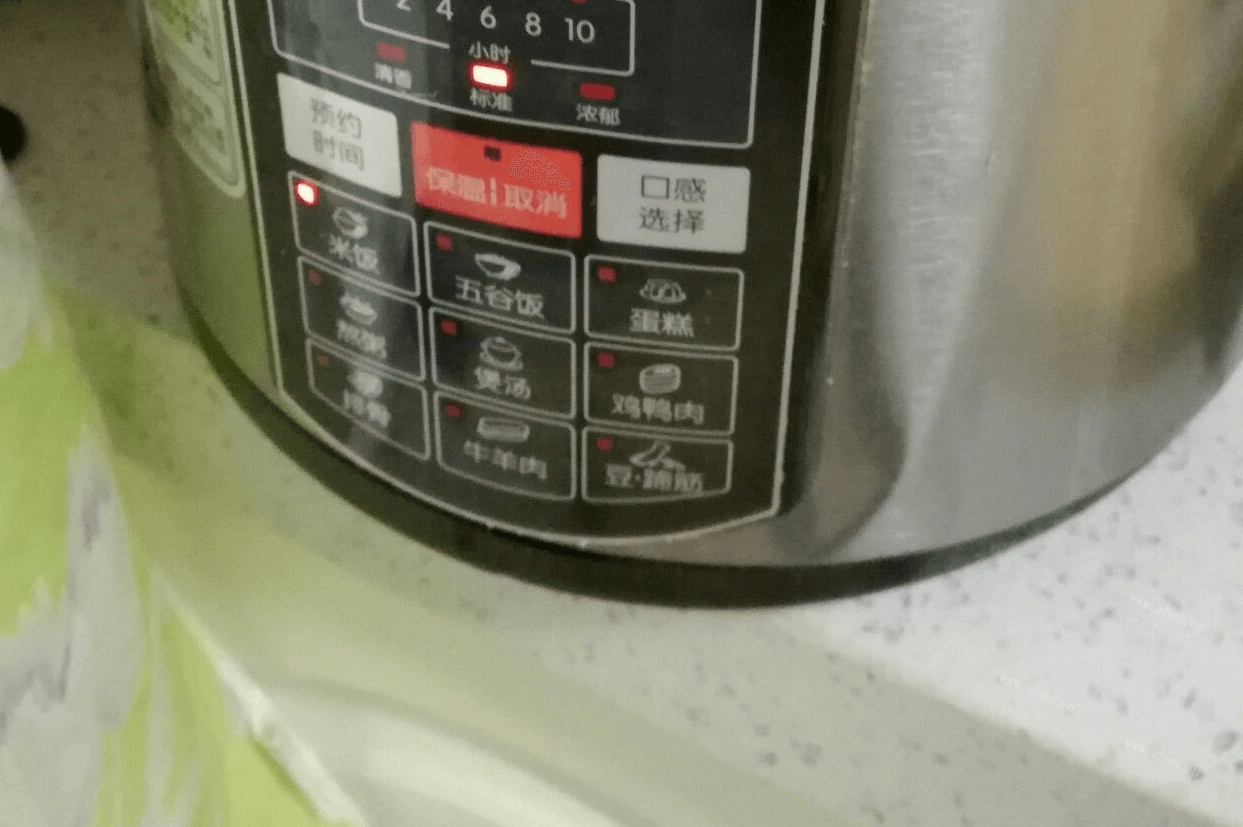 不用烤箱烤鸡的做法-高压锅食谱做法图解5)