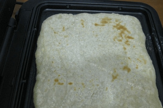 自制烙饼卷带鱼做法图解17)